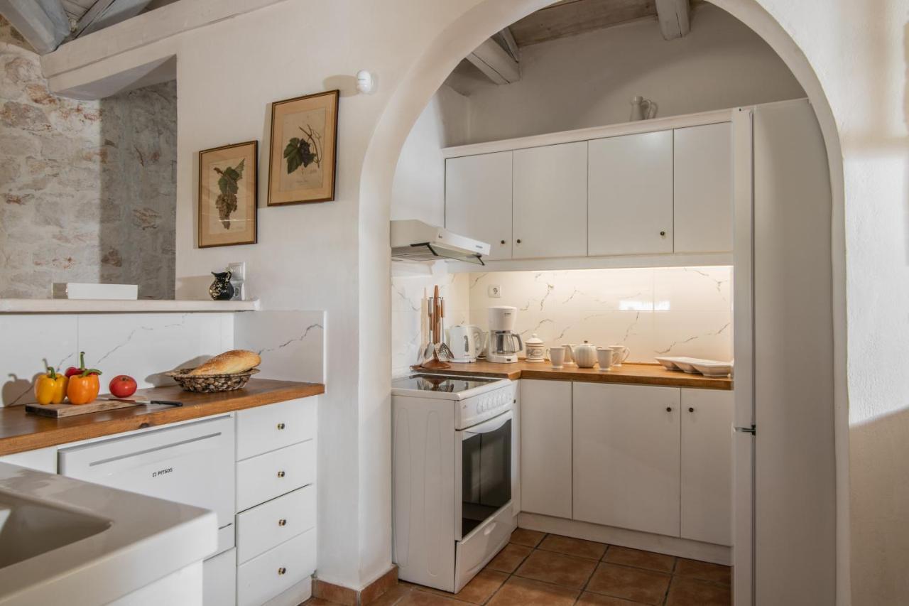 Villa In Pietra Kalamaras Makhairadhon Екстер'єр фото